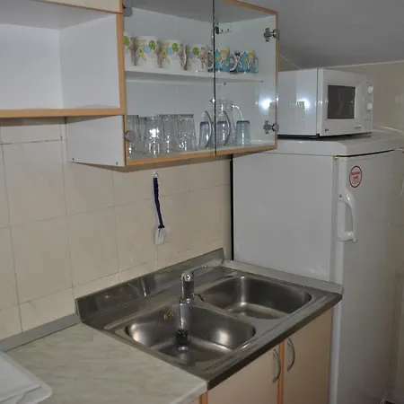 Dalmadino بيت ضيافة ماكارسكا