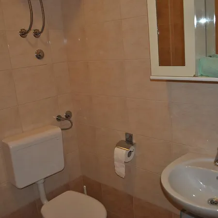 Dalmadino 3* ماكارسكا